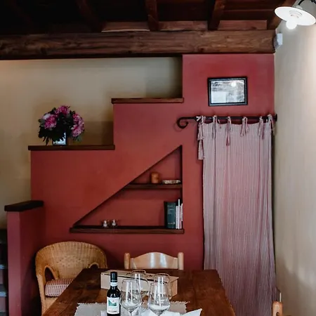 Ferienhaus Roero House *